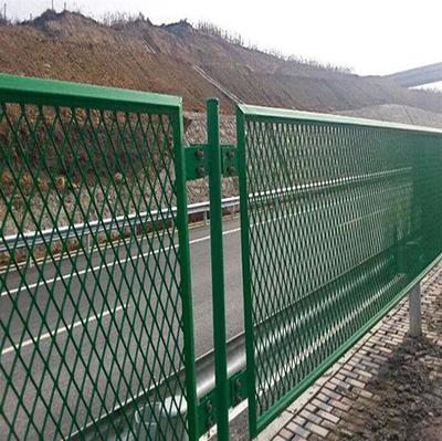 巨浪環(huán)境工程 吉林防眩網(wǎng)技術(shù)，守護(hù)道路安全的綠色衛(wèi)士